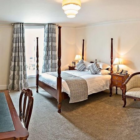 The Bishops Table Hotel Farnham  Exteriér fotografie