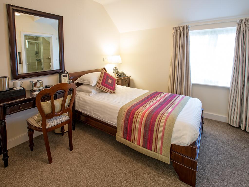 The Bishops Table Hotel Farnham  Exteriér fotografie