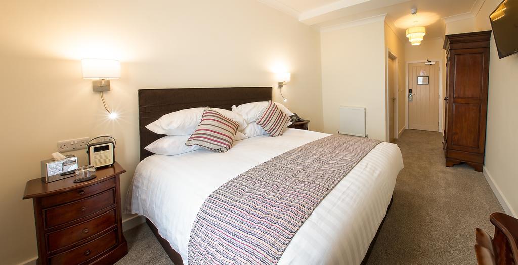 The Bishops Table Hotel Farnham  Exteriér fotografie
