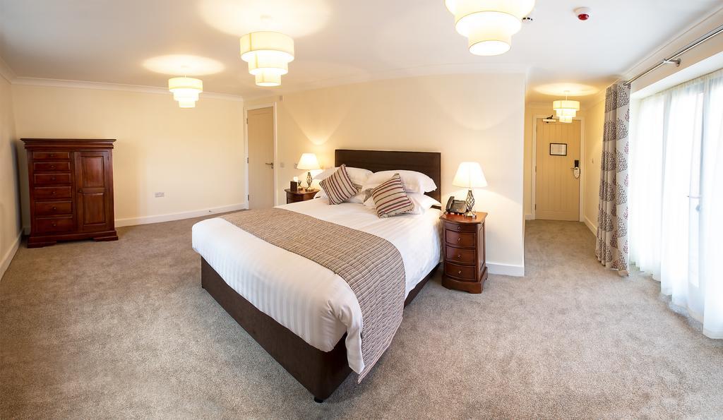 The Bishops Table Hotel Farnham  Exteriér fotografie