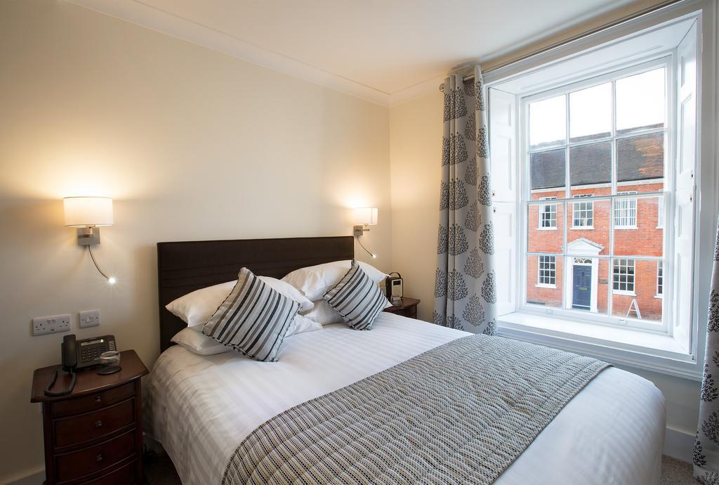 The Bishops Table Hotel Farnham  Exteriér fotografie