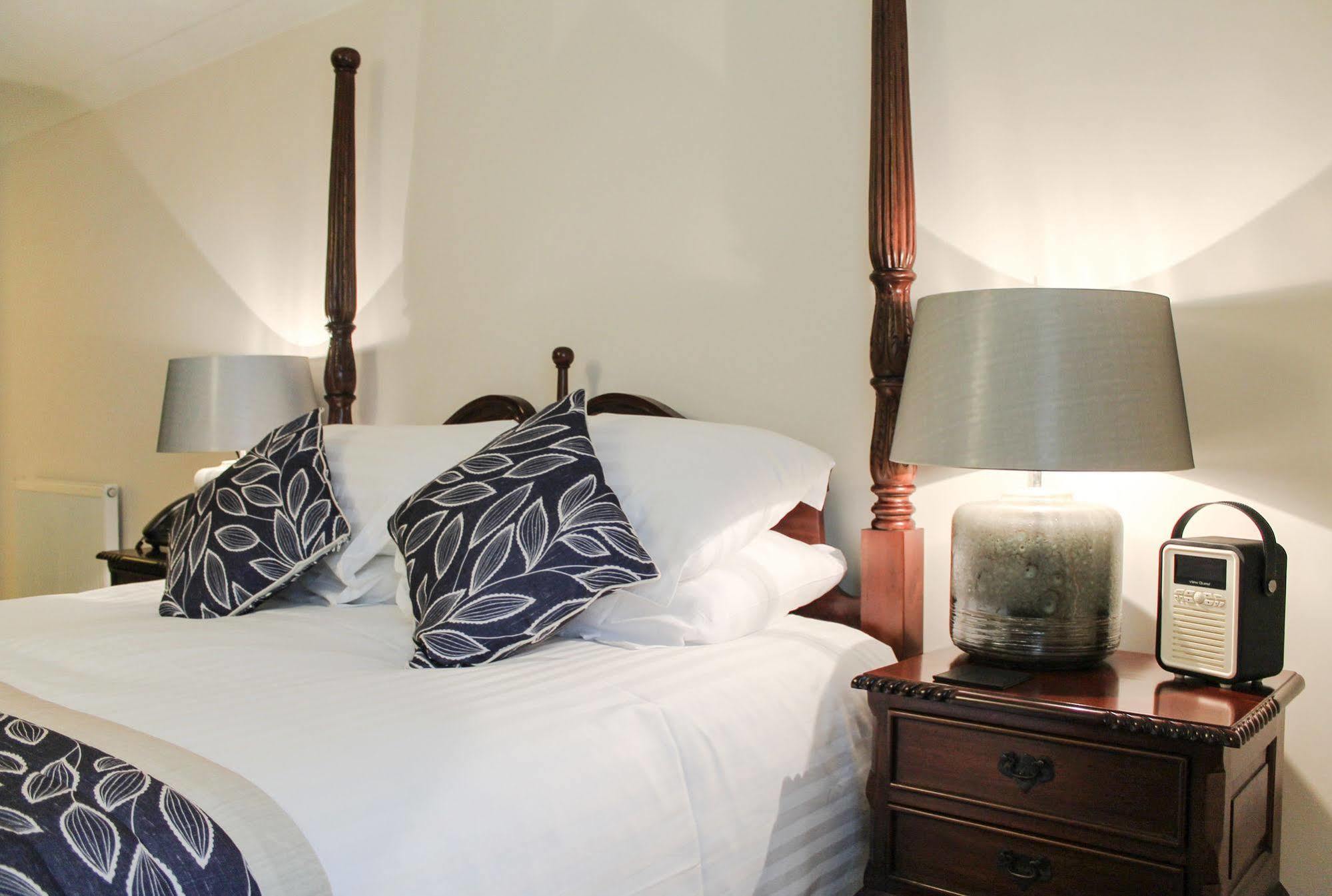 The Bishops Table Hotel Farnham  Exteriér fotografie