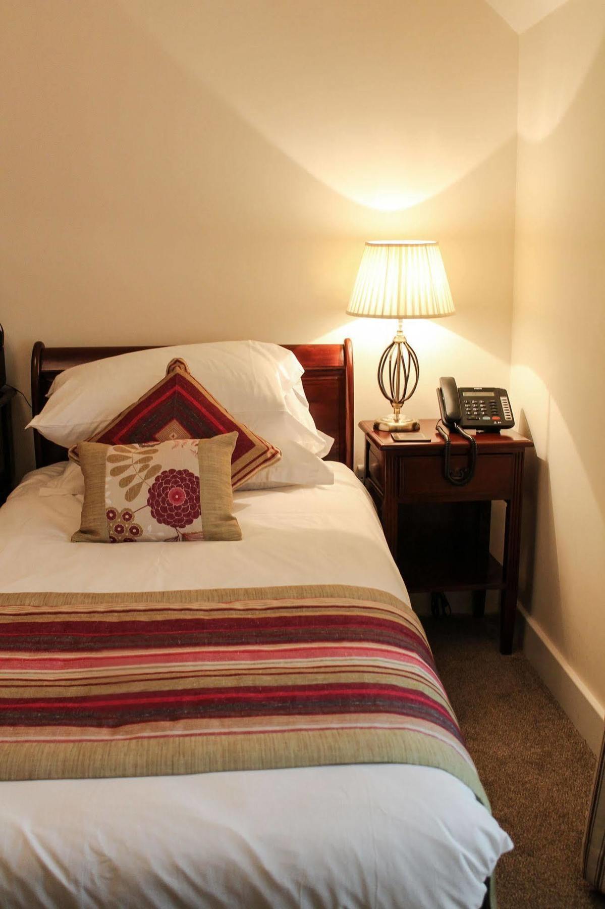 The Bishops Table Hotel Farnham  Exteriér fotografie