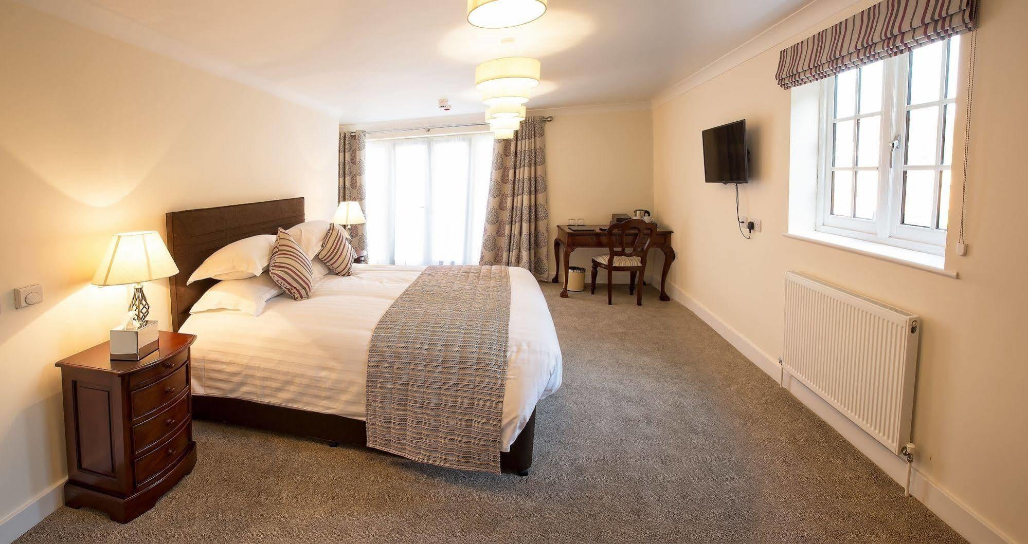 The Bishops Table Hotel Farnham  Exteriér fotografie