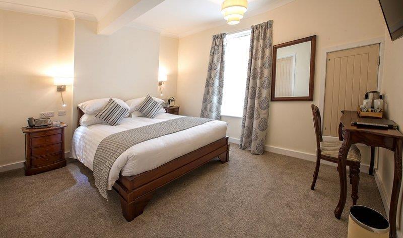 The Bishops Table Hotel Farnham  Exteriér fotografie